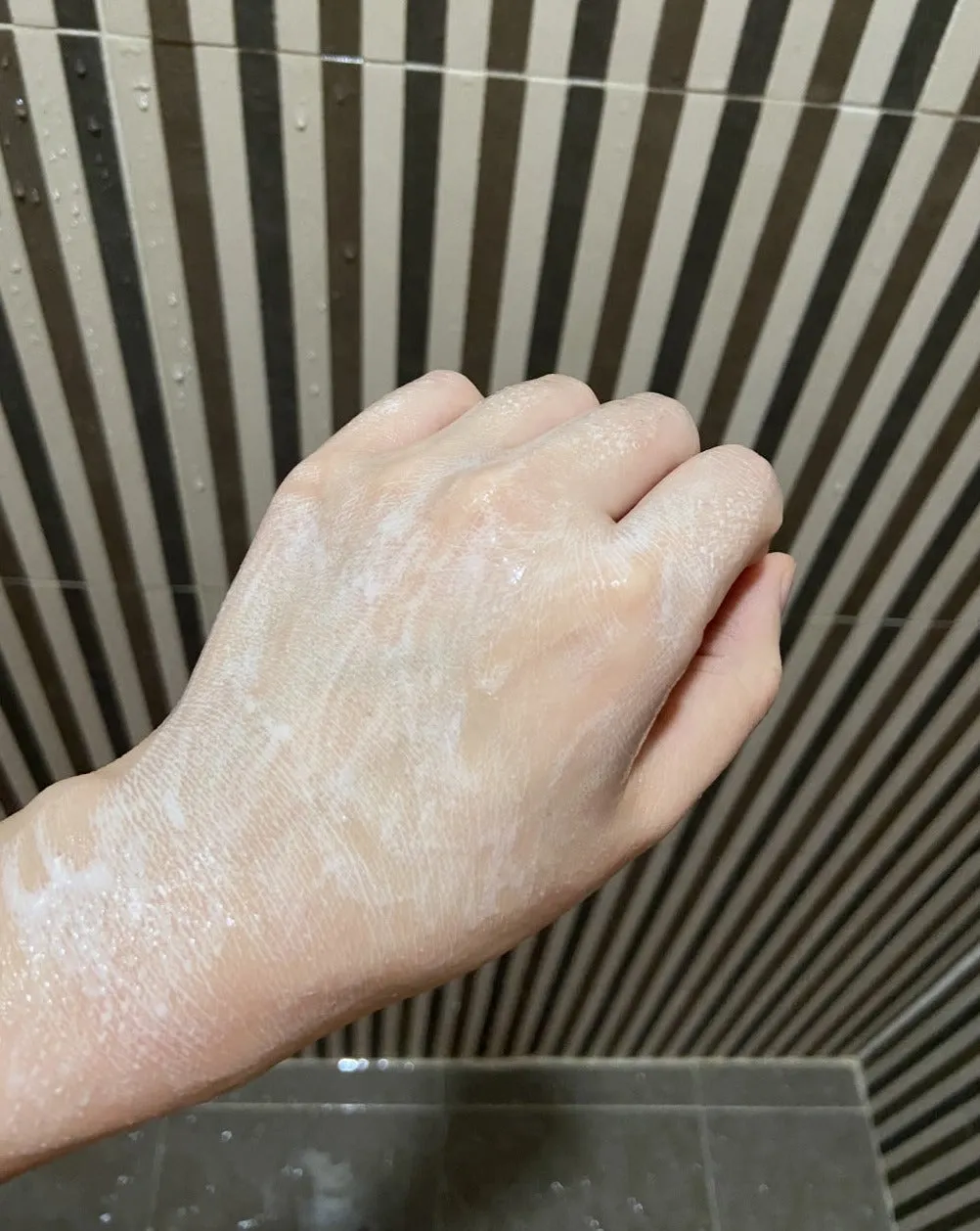 OHIOHOO Hug Therapy Body Wash