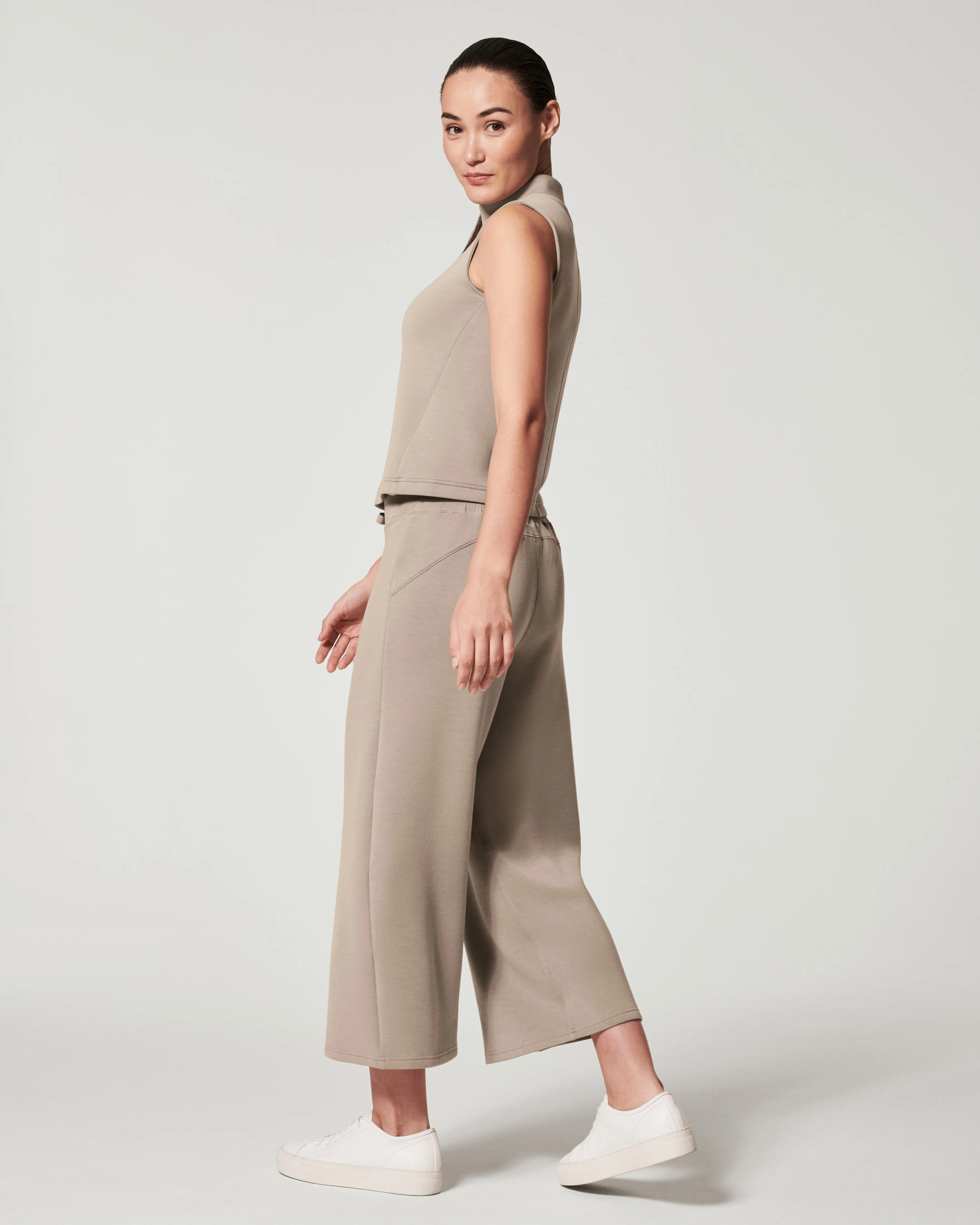 SPANX® AirEssentials Cropped Wide Leg Pant