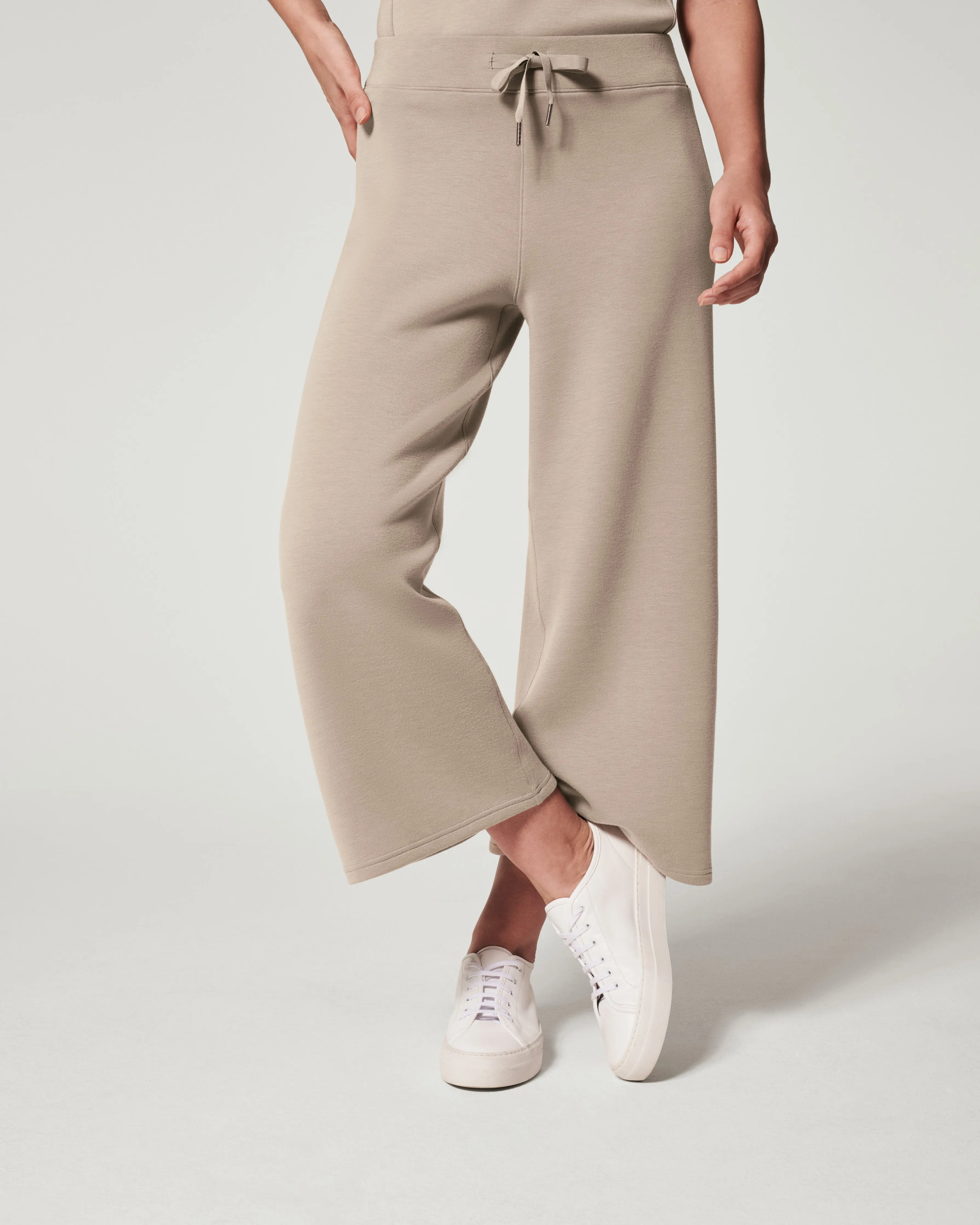 SPANX® AirEssentials Cropped Wide Leg Pant